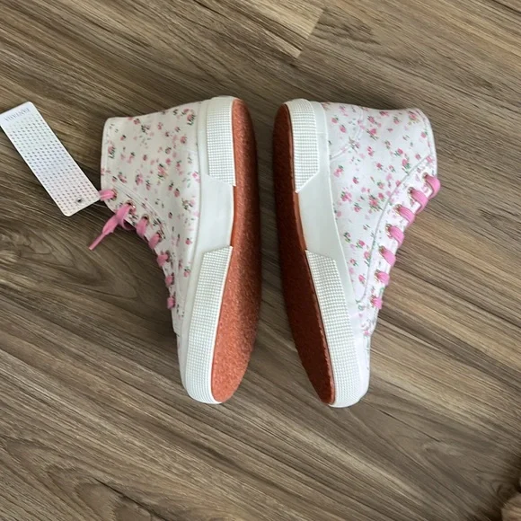 Superga Fantasia Floral Print High Top Lace Up Canvas Sneakers - Picture 5 of 7